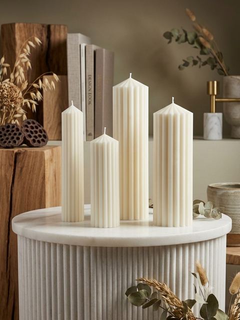 Ribbed Pillar